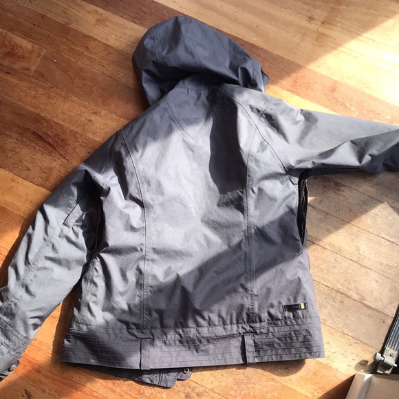 Women Burton Snow Jacket - Picture 4 of 5